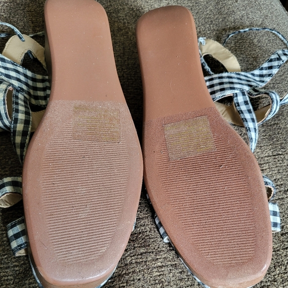 JustFab Ginger Sandals - Picture 2 of 4